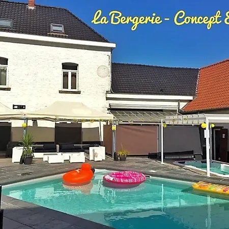 לינה וארוחת בוקר La Bergerie-concept Events 3*